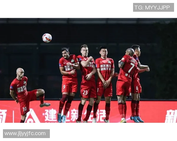 吉林与福建的对决引发热议球迷热情高涨期待精彩表现 吉林与福建的对决引发热议球迷热情高涨期待精彩表现