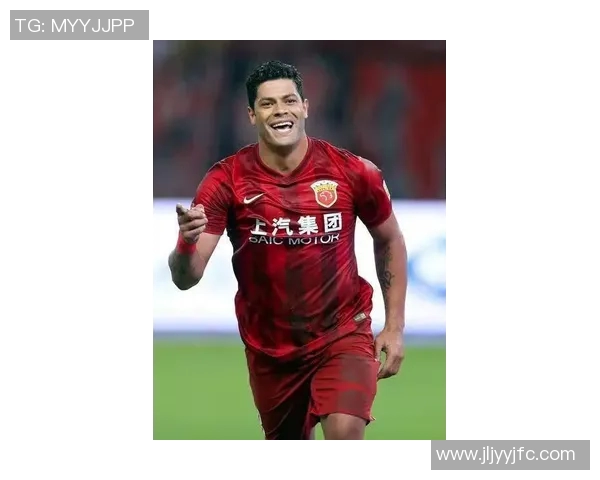 圣保罗与莫日米林的精彩对决揭示足球战术与团队协作的魅力 圣保罗与莫日米林的精彩对决揭示足球战术与团队协作的魅力